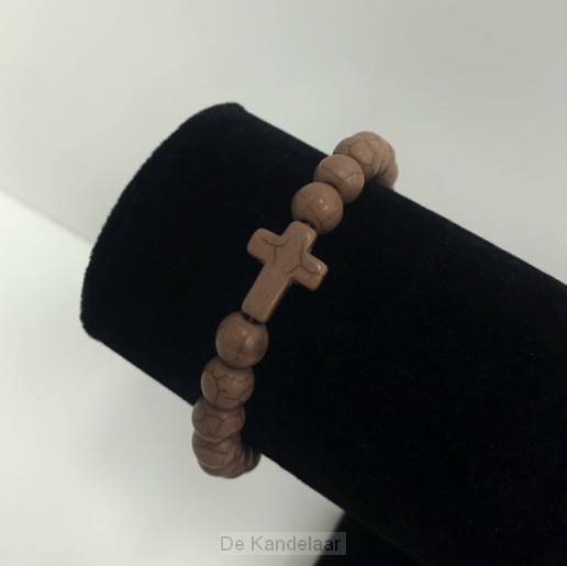 Kralenarmband kruis bruin